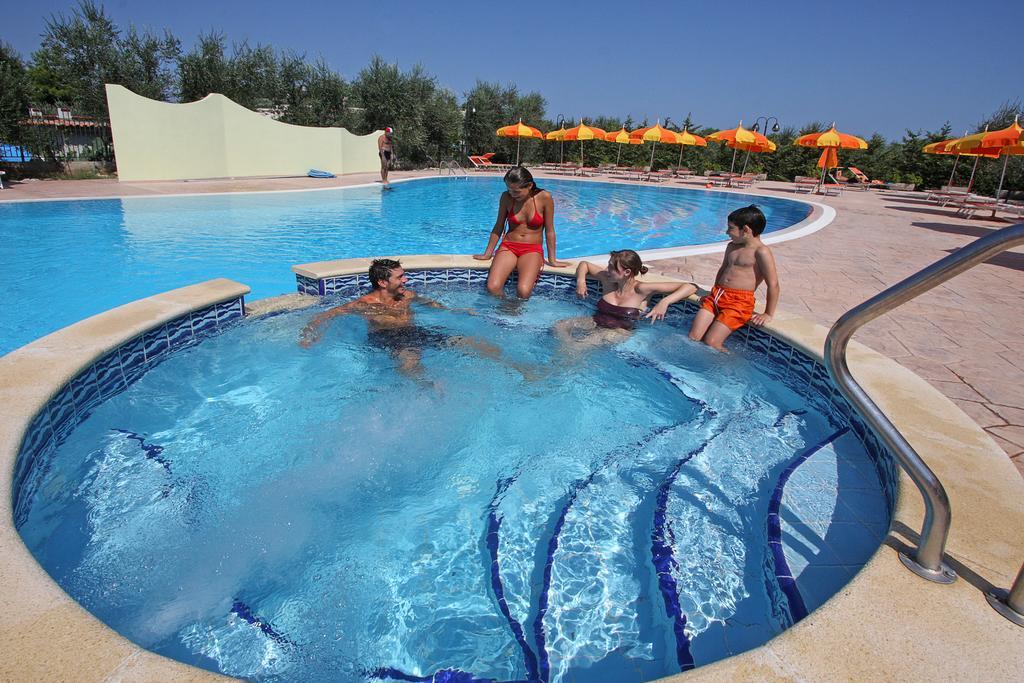 ויאסטה Residence Villa Candida מראה חיצוני תמונה